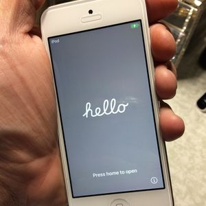 Apple iPod Touch 7th generation 32GB Silver